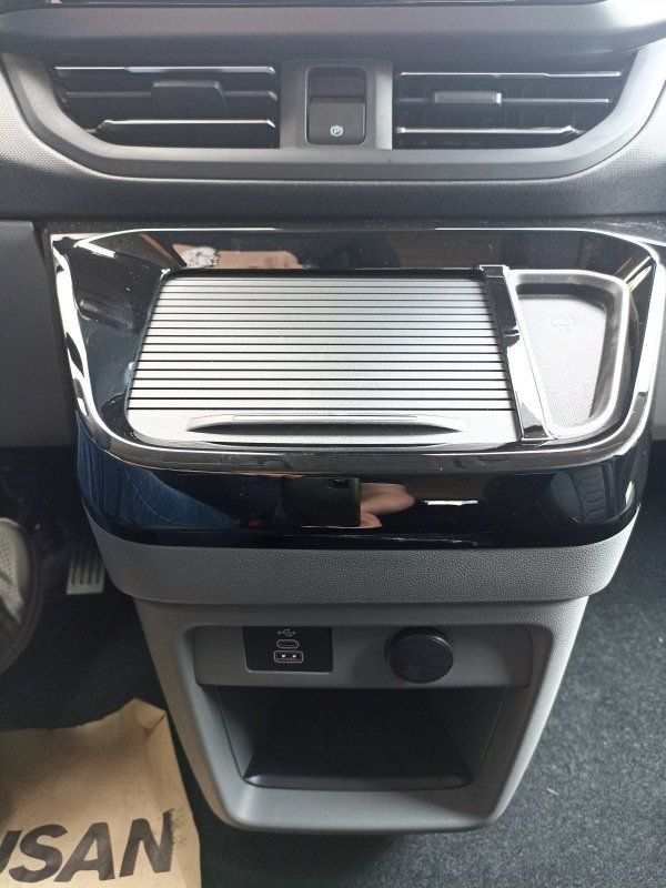 Fahrzeugabbildung Ford Tourneo Custom 2.0 EcoBlue Aut. 320 L2 Titanium