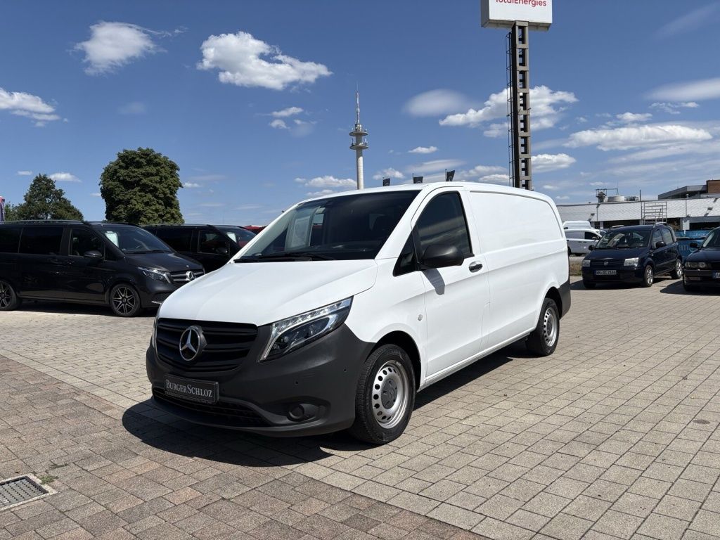 Image of Mercedes-Benz Vito