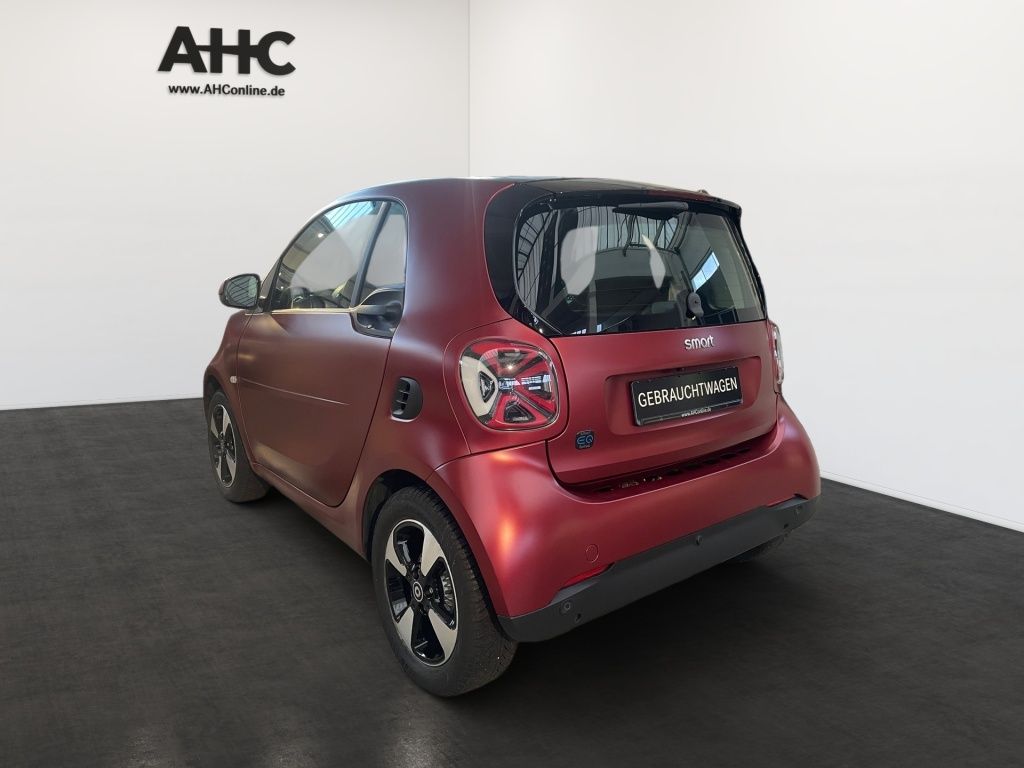 Fahrzeugabbildung Smart EQ ForTwo Exclusiv Pano LED Sound SHZ Navi KAM