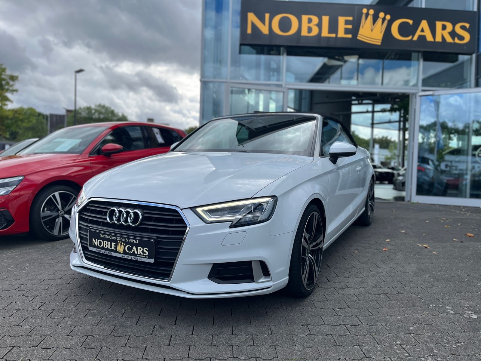 Fahrzeugabbildung Audi A3 Cabriolet Sport 35 TFSI S tronic AHK NAVI LED