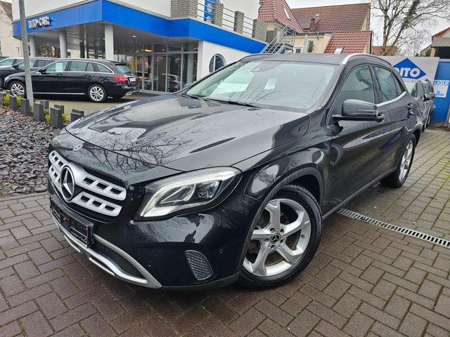 Mercedes-Benz GLA 180 /Automatik/LED/Navi/Rückfahrkamera/