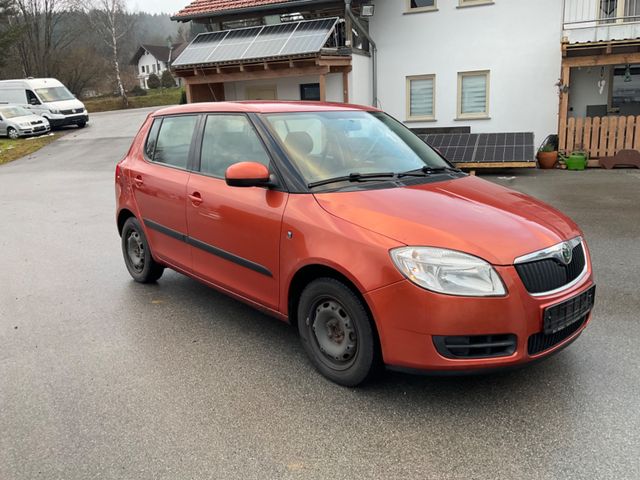 Skoda Fabia Ambiente-  98 Tkm-1 Hand- Scheckheft- Alu