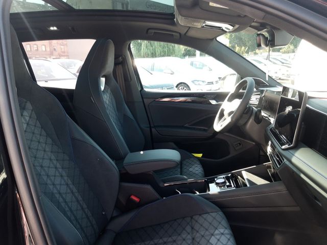 Tiguan R-Line 1,5 eTSI 110 kW  Matrix, Standheiz