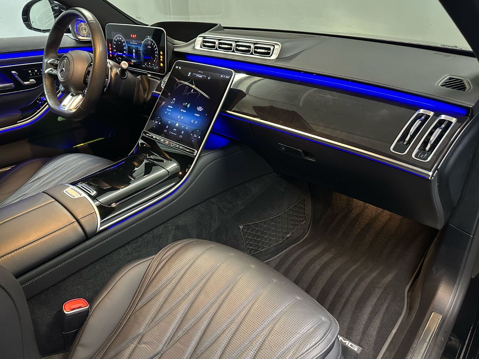 Fahrzeugabbildung Mercedes-Benz S 63 E Performance L *KERAMIK*PANO*TV*MASSAGE*