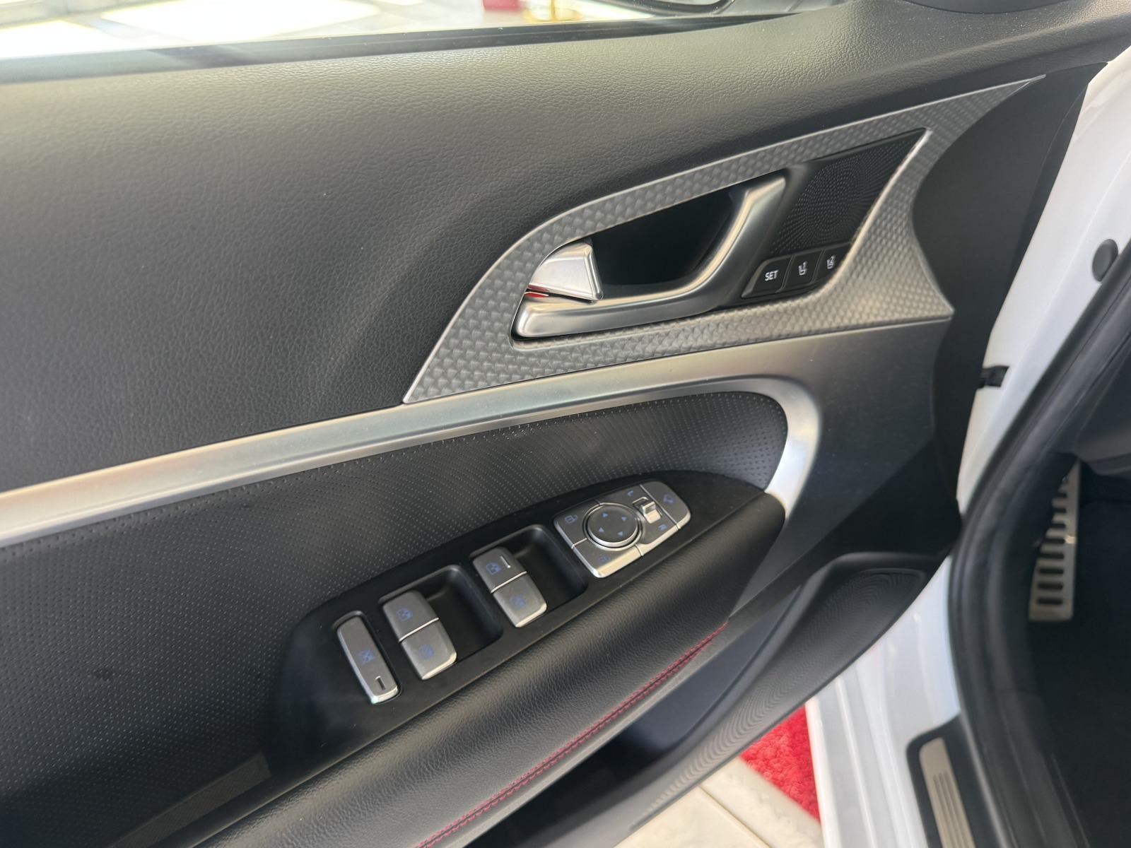 Genesis G70 Shooting Brake Sport Head UP+Leder+Navi+360