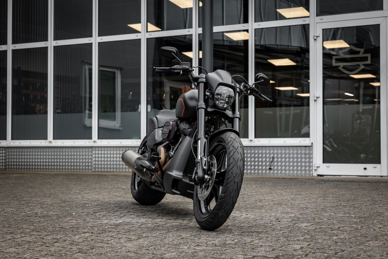 Fahrzeugabbildung Harley-Davidson FXDR 114 CUI - SCREAMIN' EAGLE