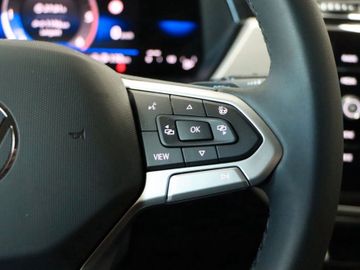 Volkswagen Touran 2.0 DSG R-Line 7-Sitze AHK Kamera