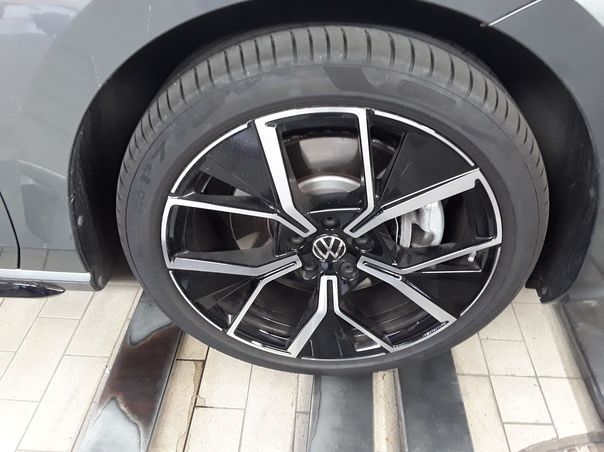 Volkswagen Passat - Bild 7