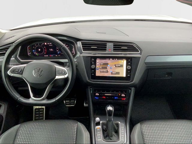 Tiguan 1.5 TSI Active,RFK,NAV,SHZ,LED.