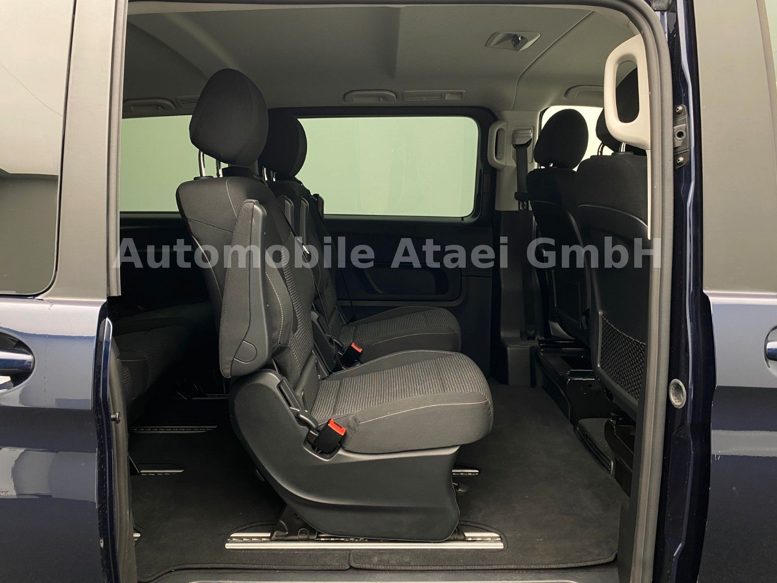 Fahrzeugabbildung Mercedes-Benz V 250d lang Edition Sport-Paket MBUX (3964)