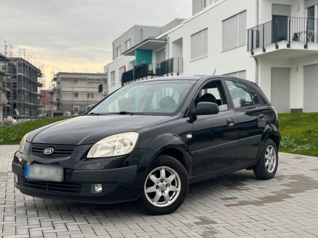 Kia Rio 4 Türer 1.4L 97PS KlimaanlageSche...