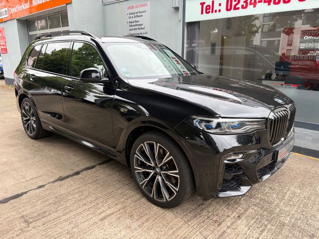 Fahrzeugabbildung BMW X7 M50 d