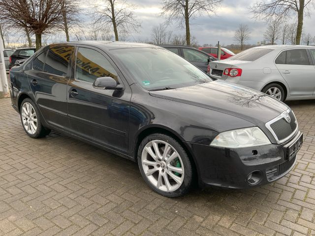 Skoda Octavia RS  2.0,Navi,Xenon,SHZ,GRA,BC!