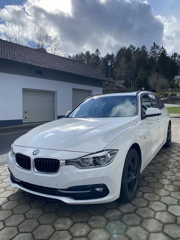 Image of BMW 320