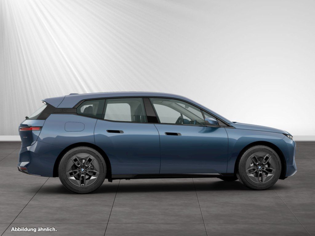 BMW iX - Bild 11