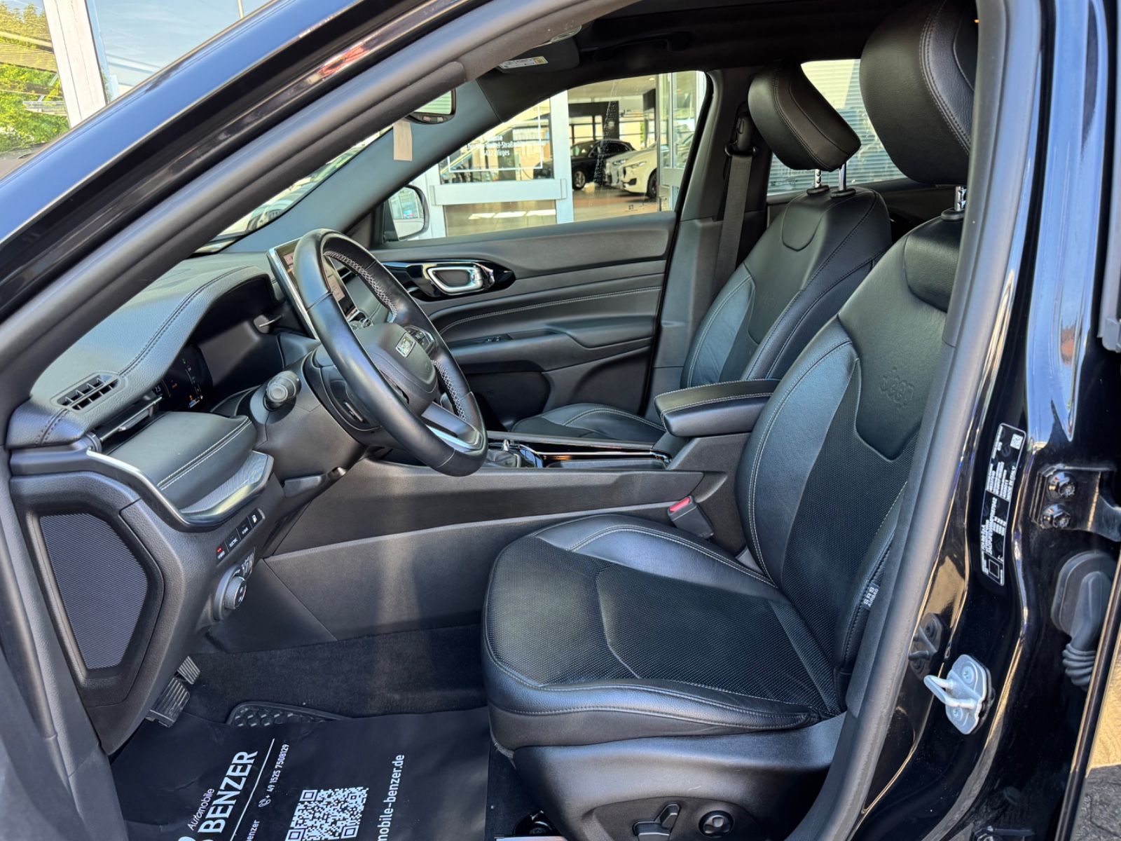 Fahrzeugabbildung Jeep Compass S Plug-In Hybrid 4WD/360°Cam/Leder/Pano/