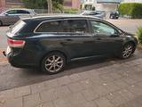 Toyota Avensis 2.2 D-CAT 2011 * Automatik  - Toyota Avensis mit Diesel-Antrieb: Kombi, Automatik, 2.2