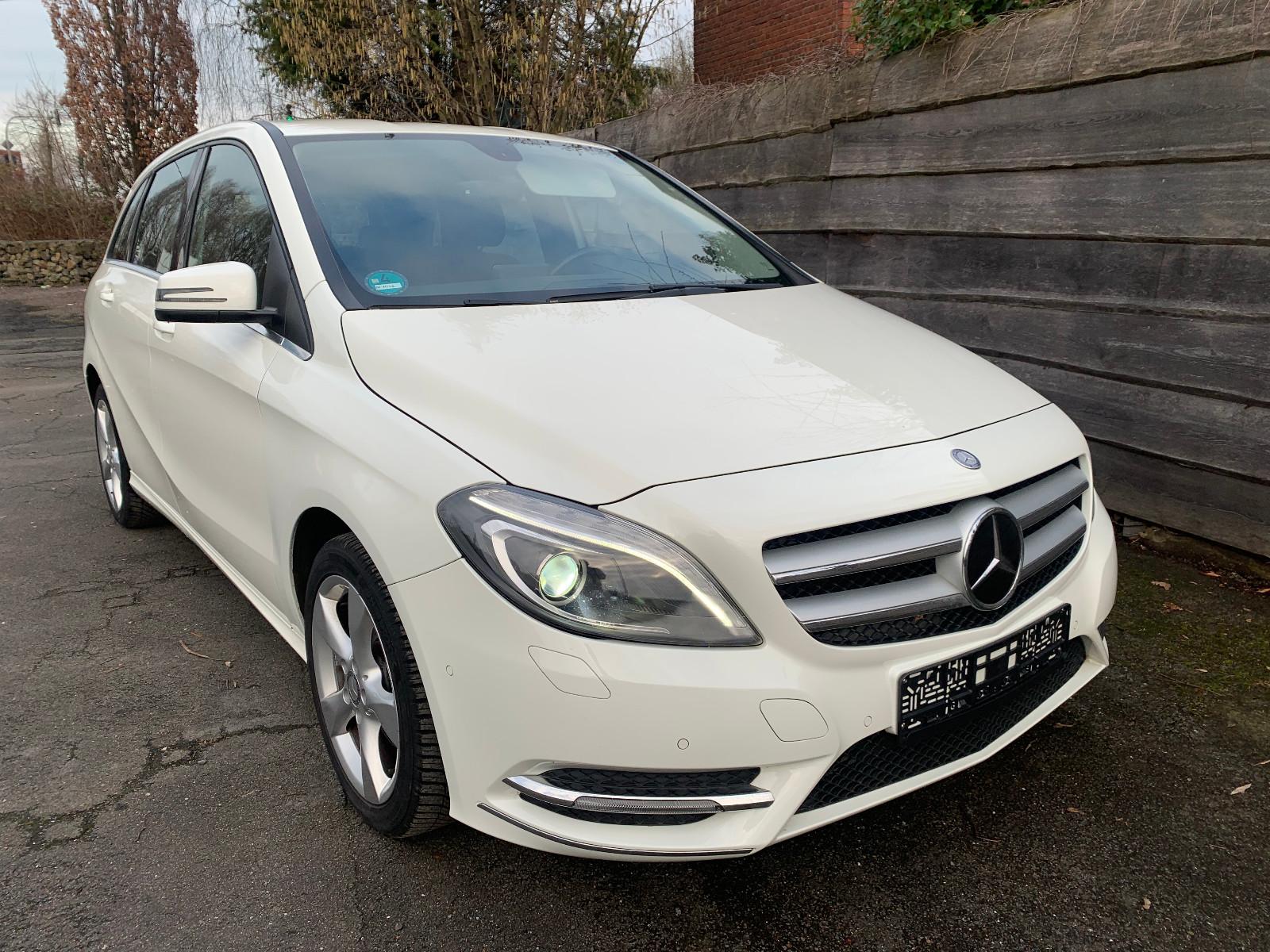 Mercedes-Benz B 180 Sport Automat 7-G Navi Bi-Xenon LED PDC