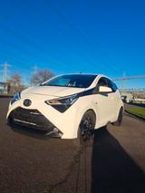 Toyota Aygo (X) 1,0-l-VVT-i x-play connect x-play c... - Toyota Aygo (X) von privat