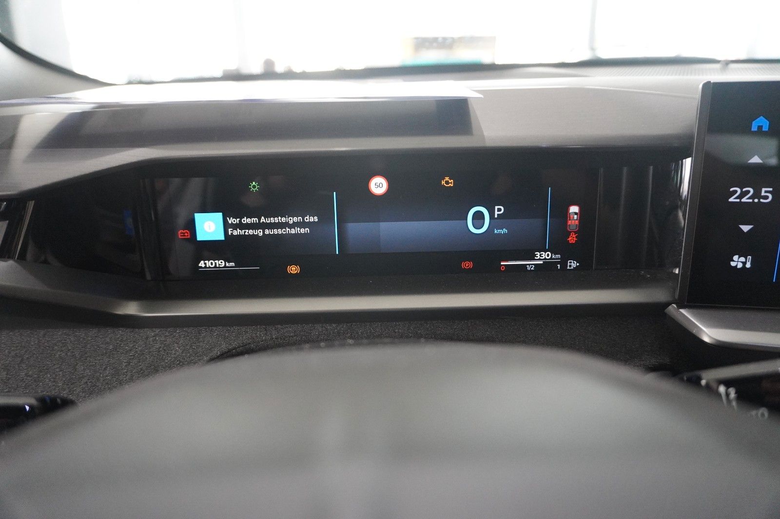 Fahrzeugabbildung Opel Grandland 1.2 48V HYBRID EDIT. NAVI/LED/KAMERA
