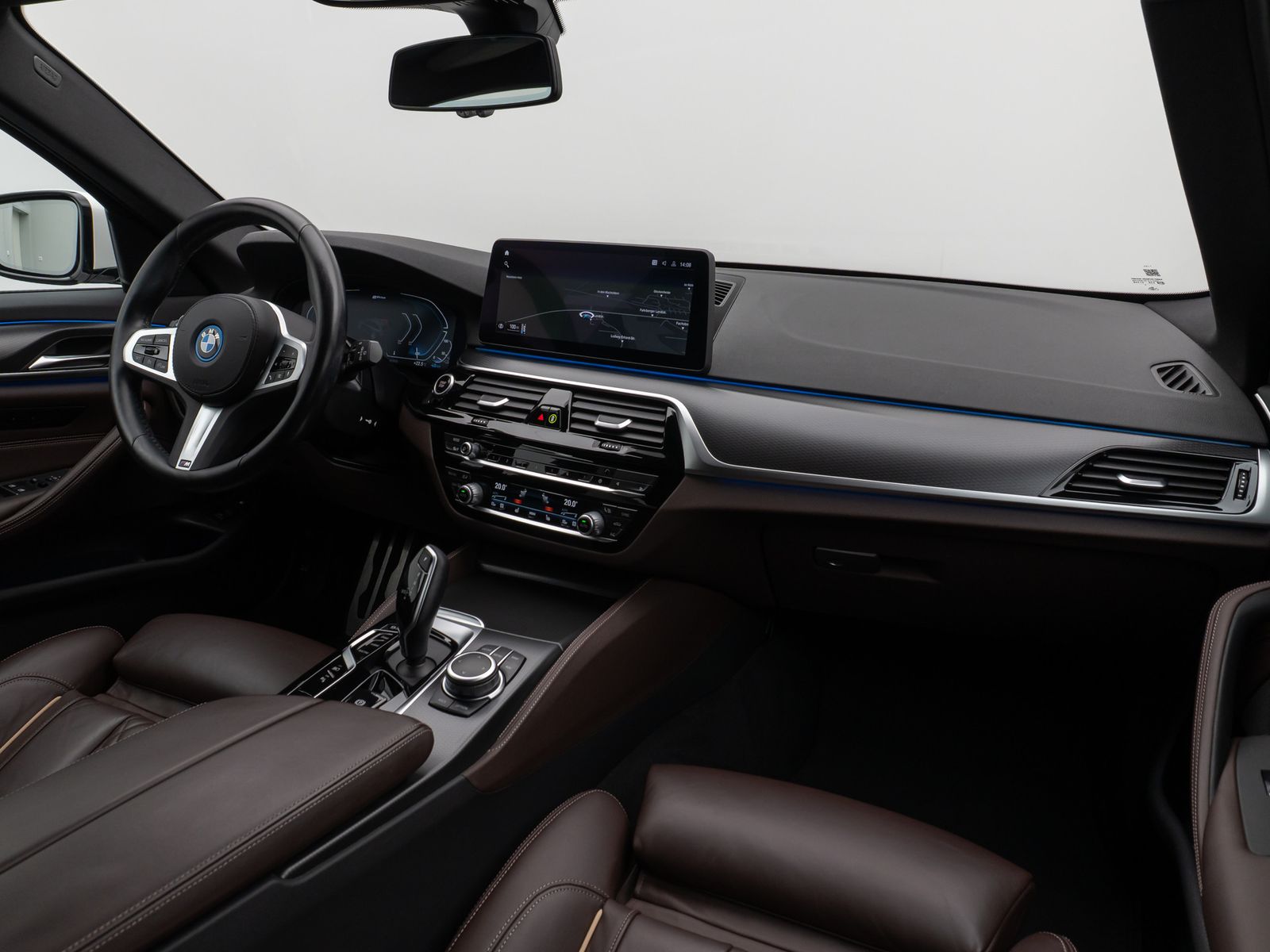 Fahrzeugabbildung BMW 530e M Sport Kamera DAB DrivAssist Komfort AHK