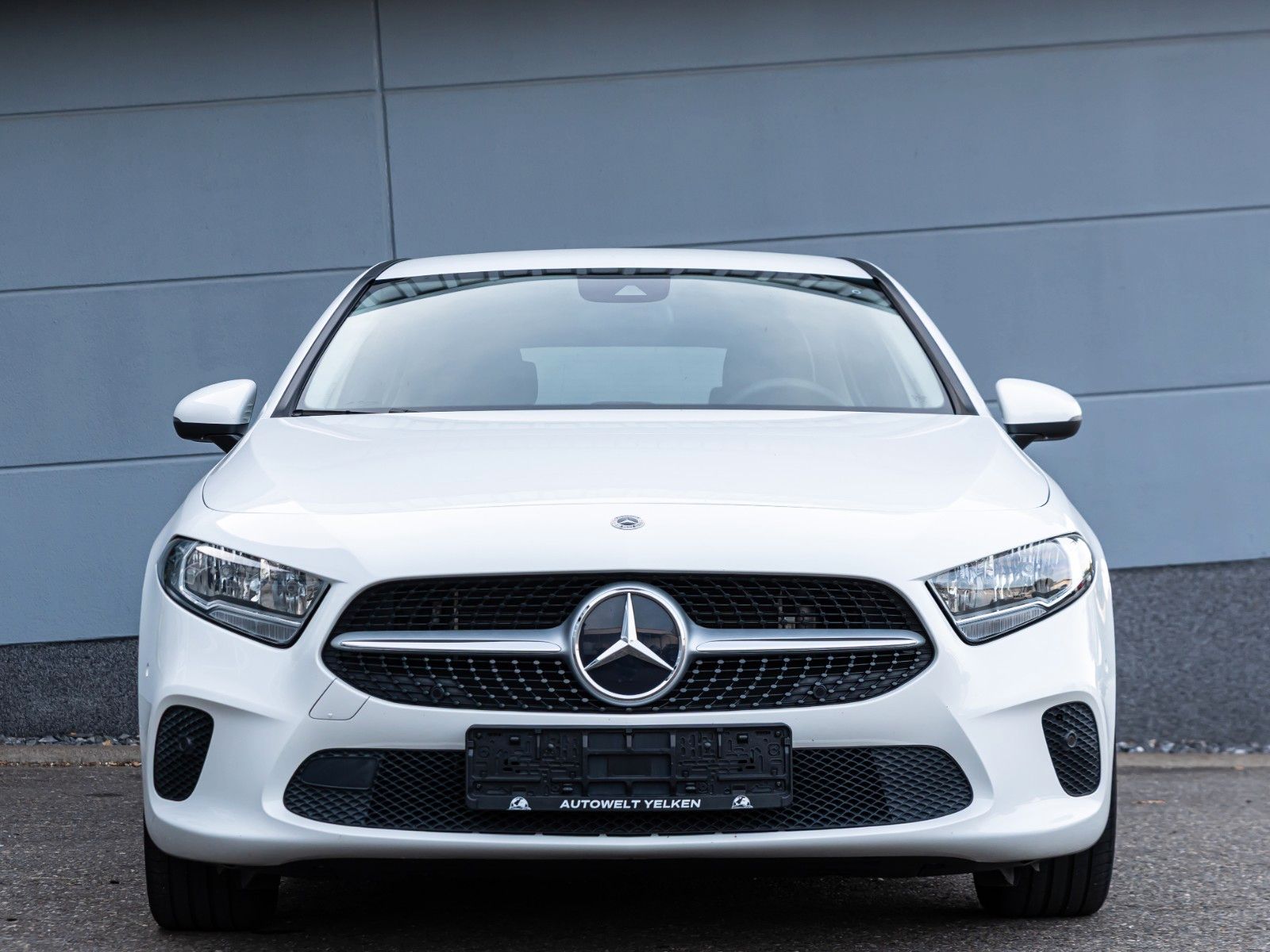 Mercedes-Benz A 250e NAVI,TEMPO,PDC, imagem 2