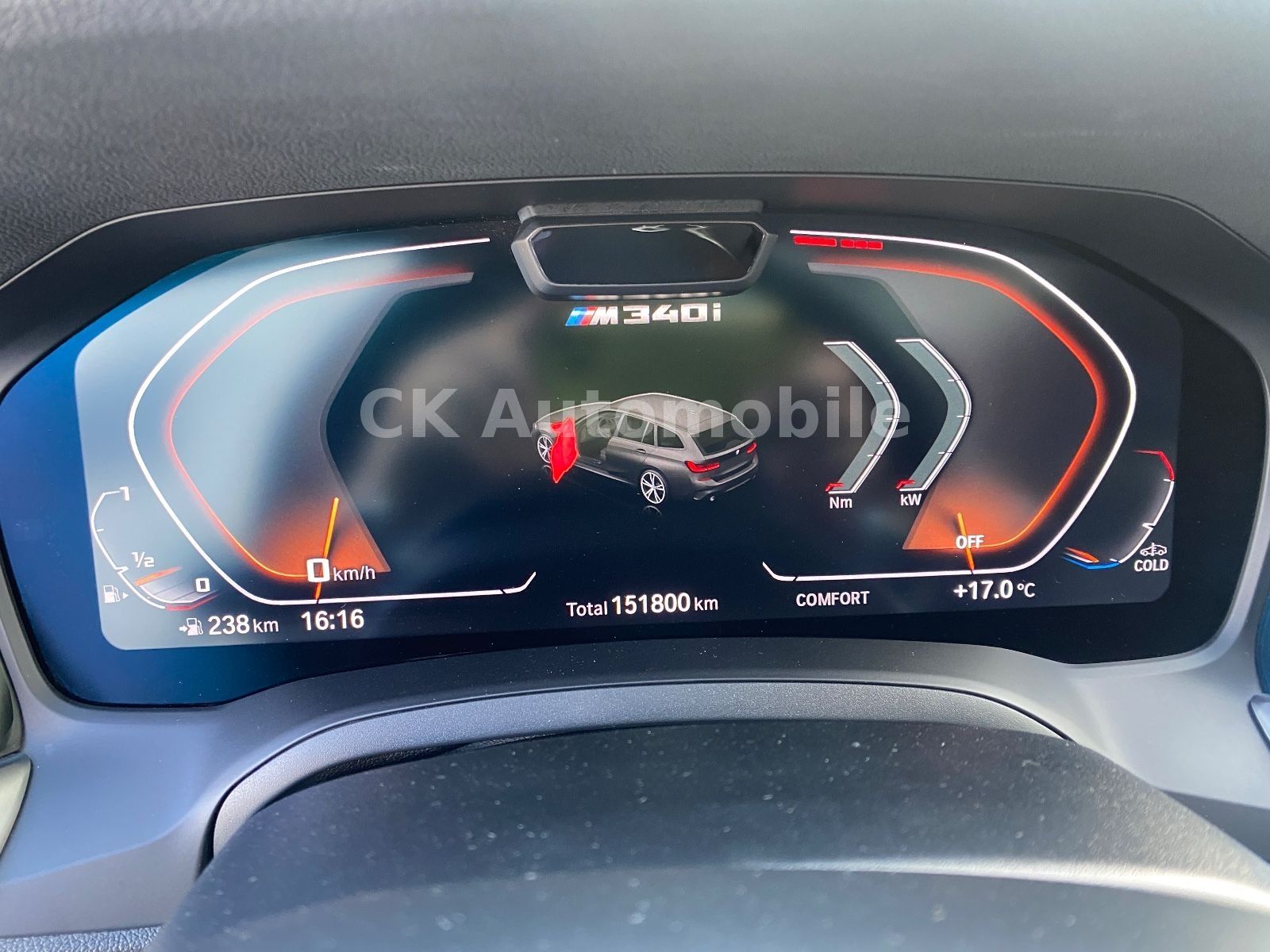Fahrzeugabbildung BMW M340i Touring xDrive/Navi/HeadUP/Pano/360°