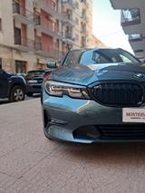 BMW 318dTouring Business Advantage-Diesel-ibrido - Hybrid (Diesel/Elektro): Grün