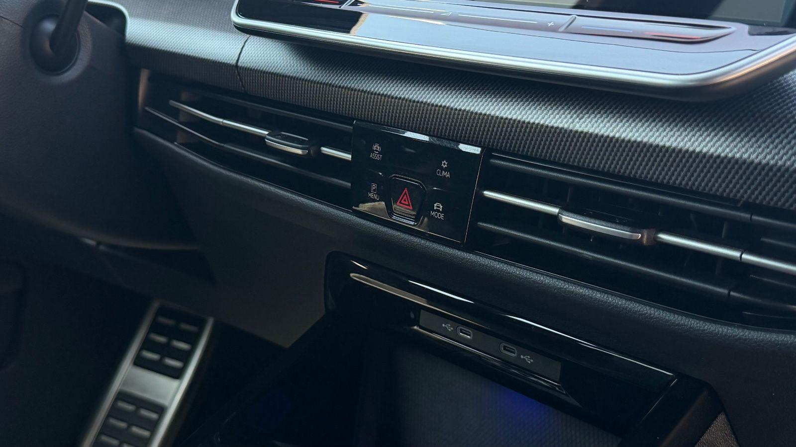 Volkswagen Golf VIII Variant 1.5 eTSI R-Line CARPLAY*KAMERA, миниатюра 19
