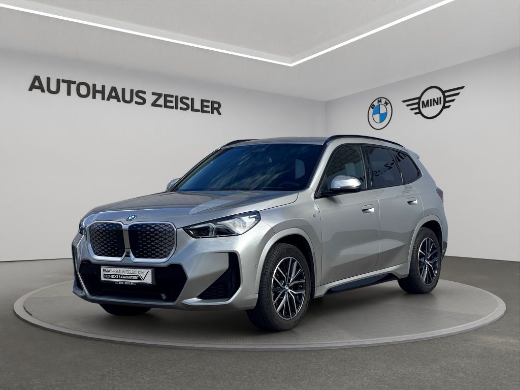 Image of BMW iX1