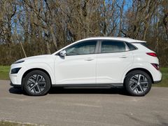 Fahrzeugabbildung Hyundai KONA EV Select 100kW *RW305KM*ACC*PDC*11kWObC*