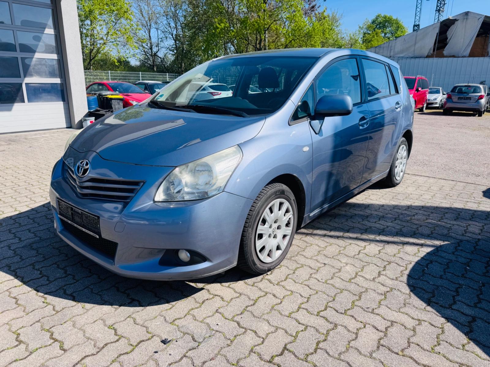 Toyota Verso Life