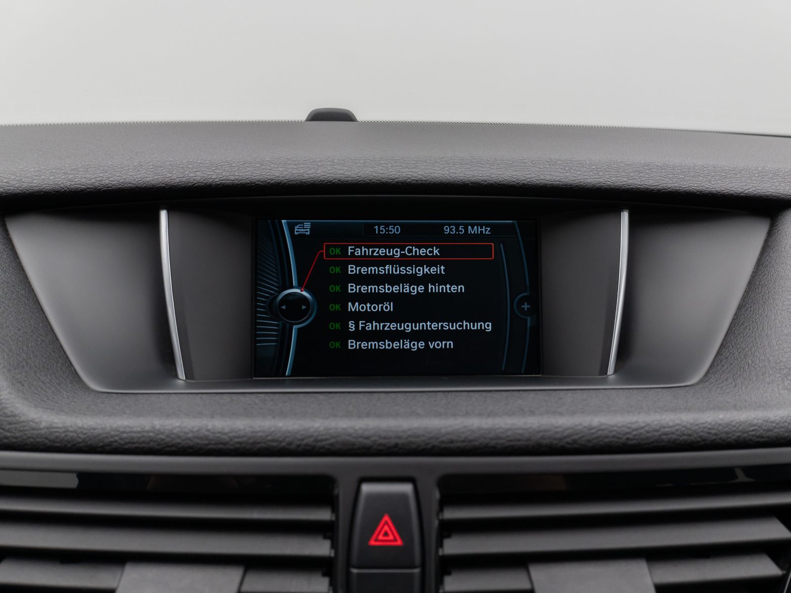 Fahrzeugabbildung BMW X1 sD18i M Sport Navi SitzhzgPDC Xenon AHK 8fach