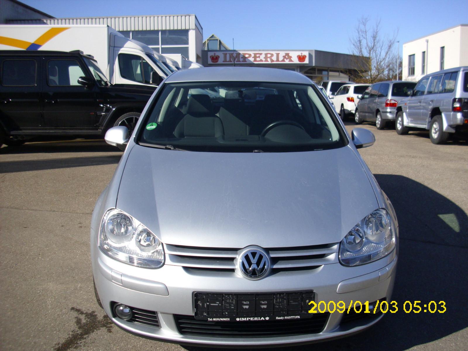 Volkswagen Golf V Lim. Tour 1,6 Klimaautomatik 5-Türig