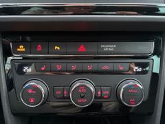 Fahrzeugabbildung Seat Leon FR 1,5 TSI Navi Sitzh LED Full-Link 2.Hand