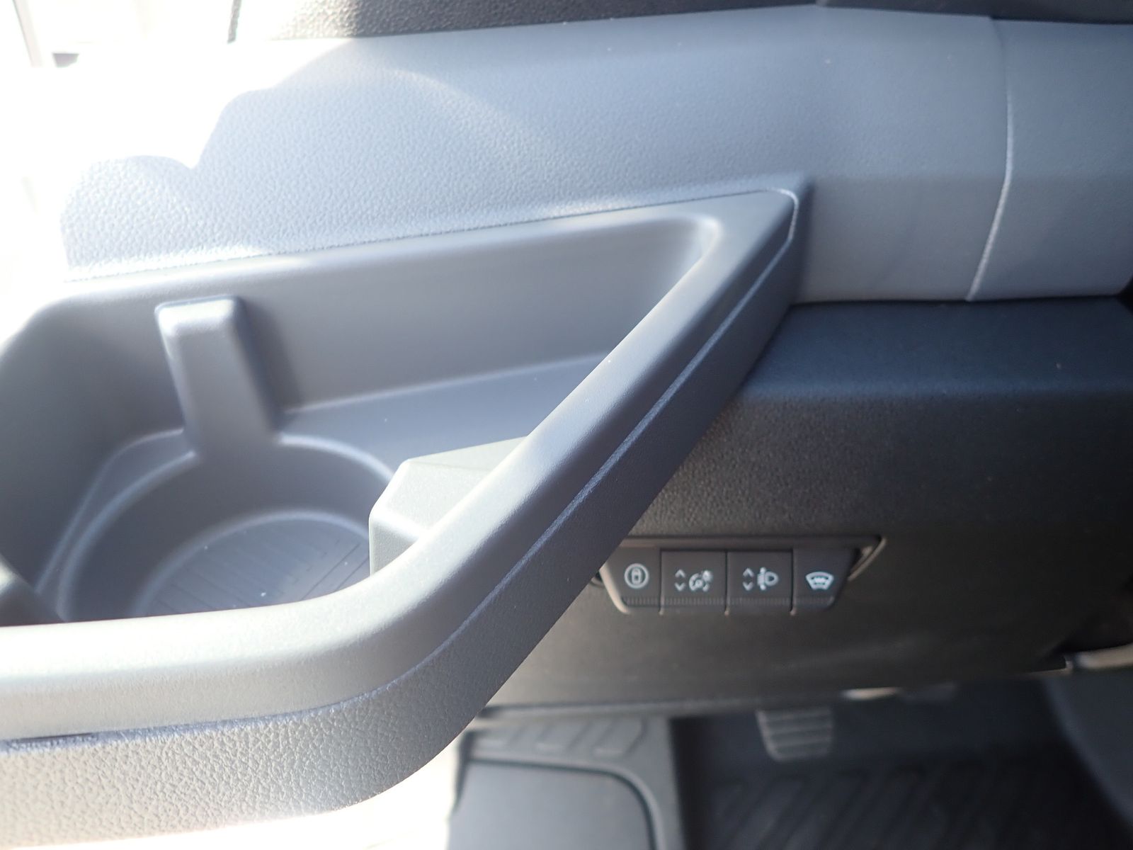 Fahrzeugabbildung Renault Master Werkseitige Umbauten FWD 3-Seitenkipper D