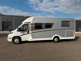 Sunlight T69L mit Solaranlage, TV und Satellitenschüssel - Sunlight T 69