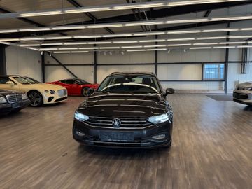 Volkswagen Passat Variant - 2