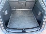 Tesla Model Y Dual Motor AWD LongeRange - graue Tesla Model Y