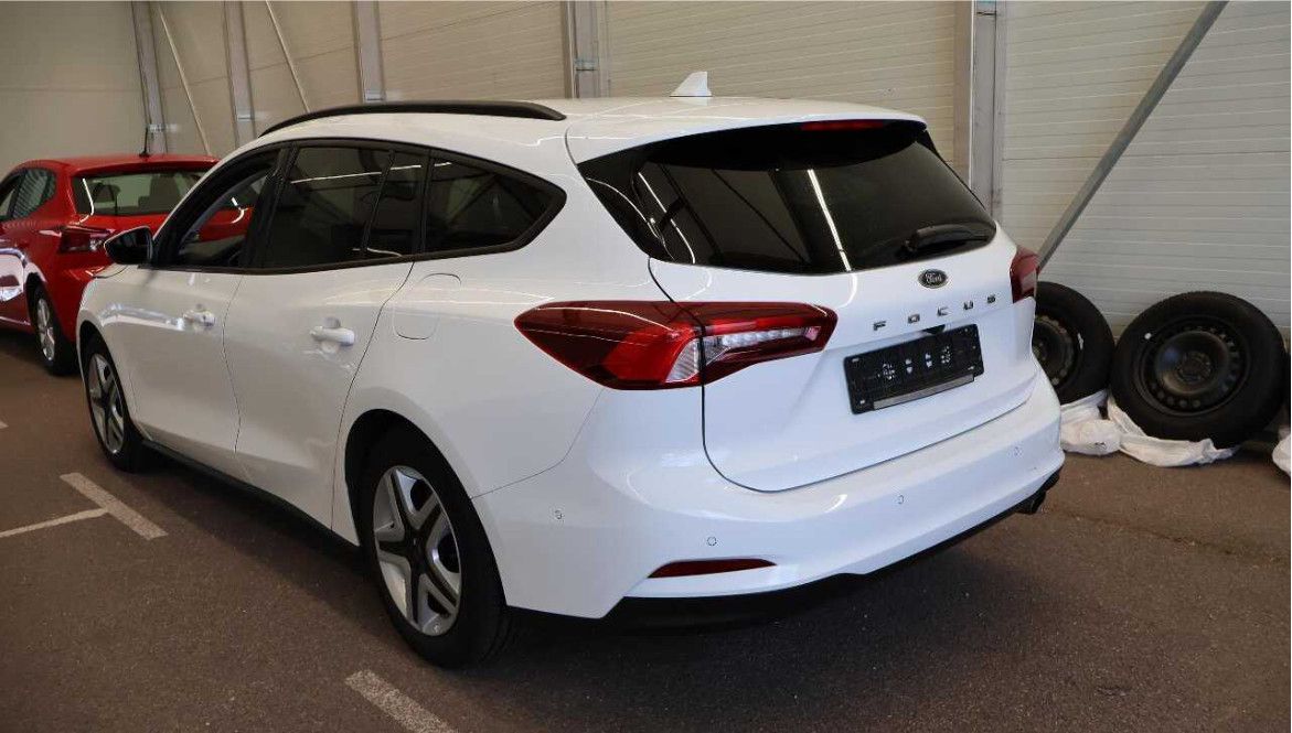 Fahrzeugabbildung Ford Focus Tur 1.5d AT8 C&C LED/ACC/NAVI/SHZ/DAB/RFK