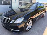 Mercedes-Benz E 500 CGI 4 MATIC AMG Sportpaket*ILS*AHK*S-DACH* - gebrauchte Mercedes-Benz E 500 aus dem Jahr 2011