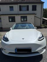 Tesla Model Y Performance | 1.Hand | 2767KM | Garantie - Tesla Model Y in Frankfurt (Main)
