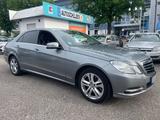 Mercedes-Benz E 350 4MATIC V6 AVANTGARDE - Mercedes-Benz E 350 aus 2011: 4matic