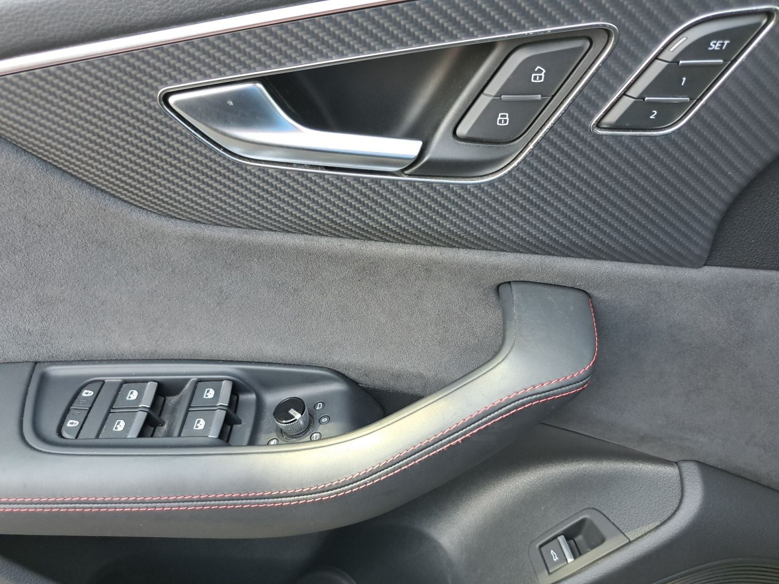 Audi RSQ8 - Bild 15