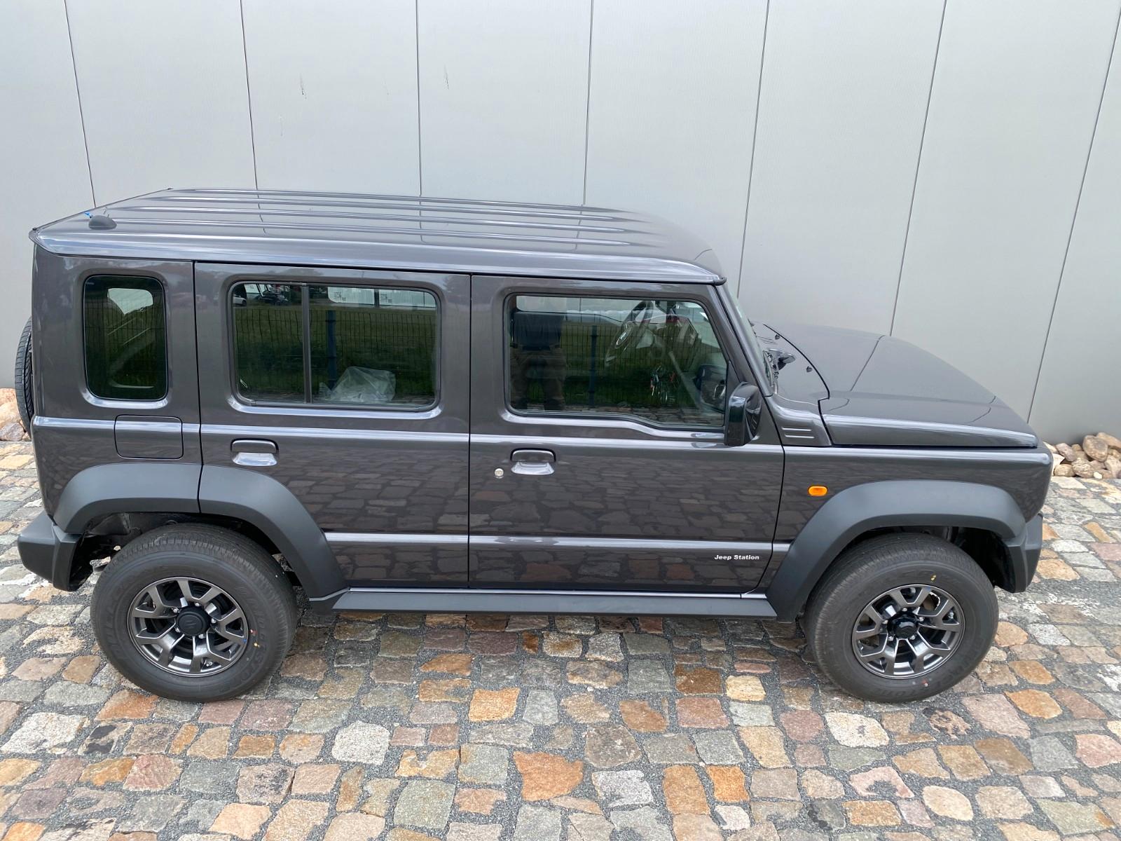 Suzuki JIMNY AUTM. GLX PKW 5 TÜRER 4 SITZE 4x4 ALLGRIP