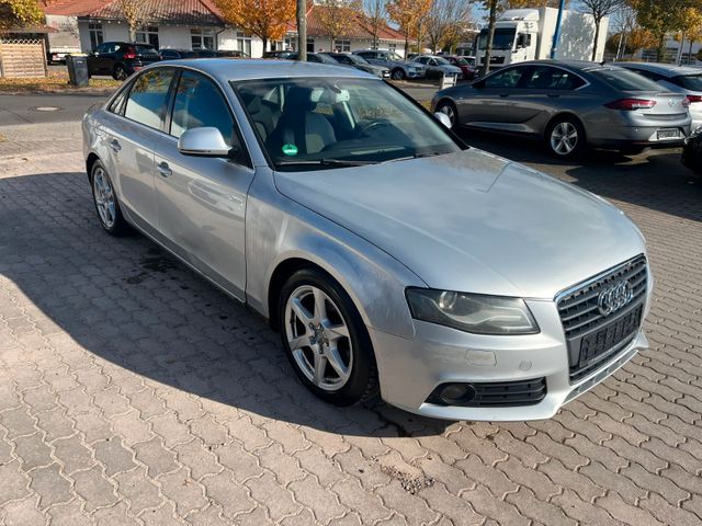 Audi A4 2.0 TDI S-Line/Bi-Xenon