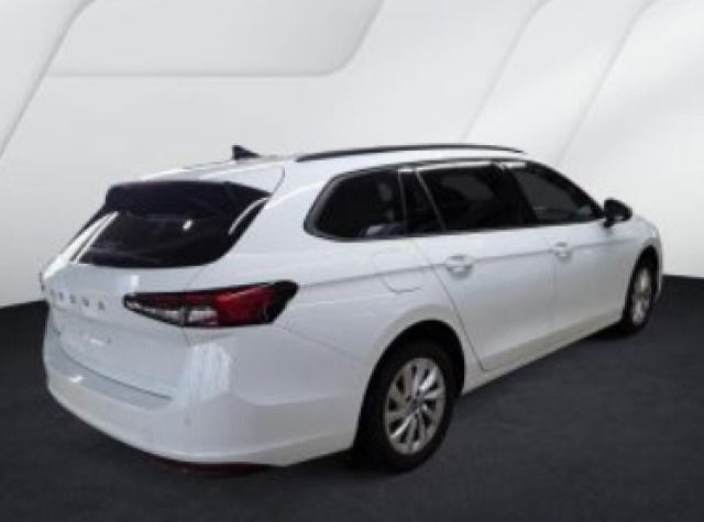 Skoda Superb - Bild 3