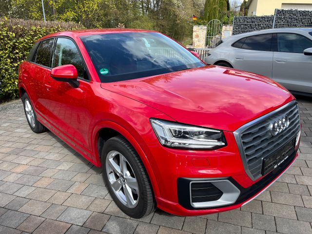 AUDI Q2 1.4 TFSI Sport Navi HUD LED Keyless 17 Top