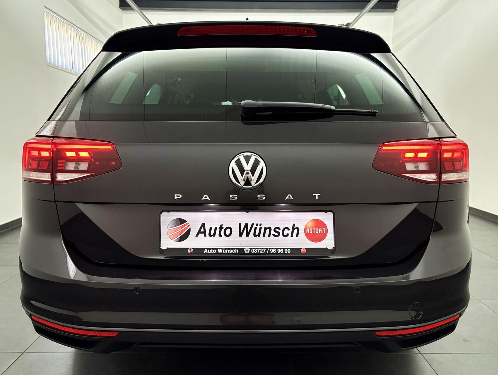 Volkswagen Passat Variant 1.5 TSI DSG Business