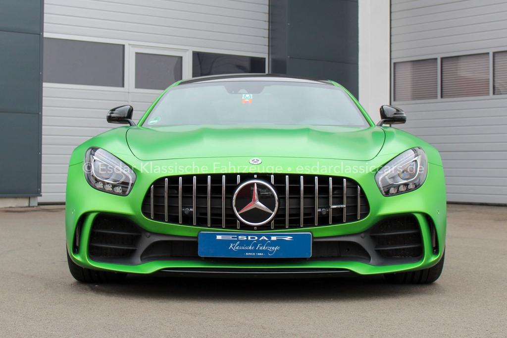 Mercedes-Benz AMG GT R